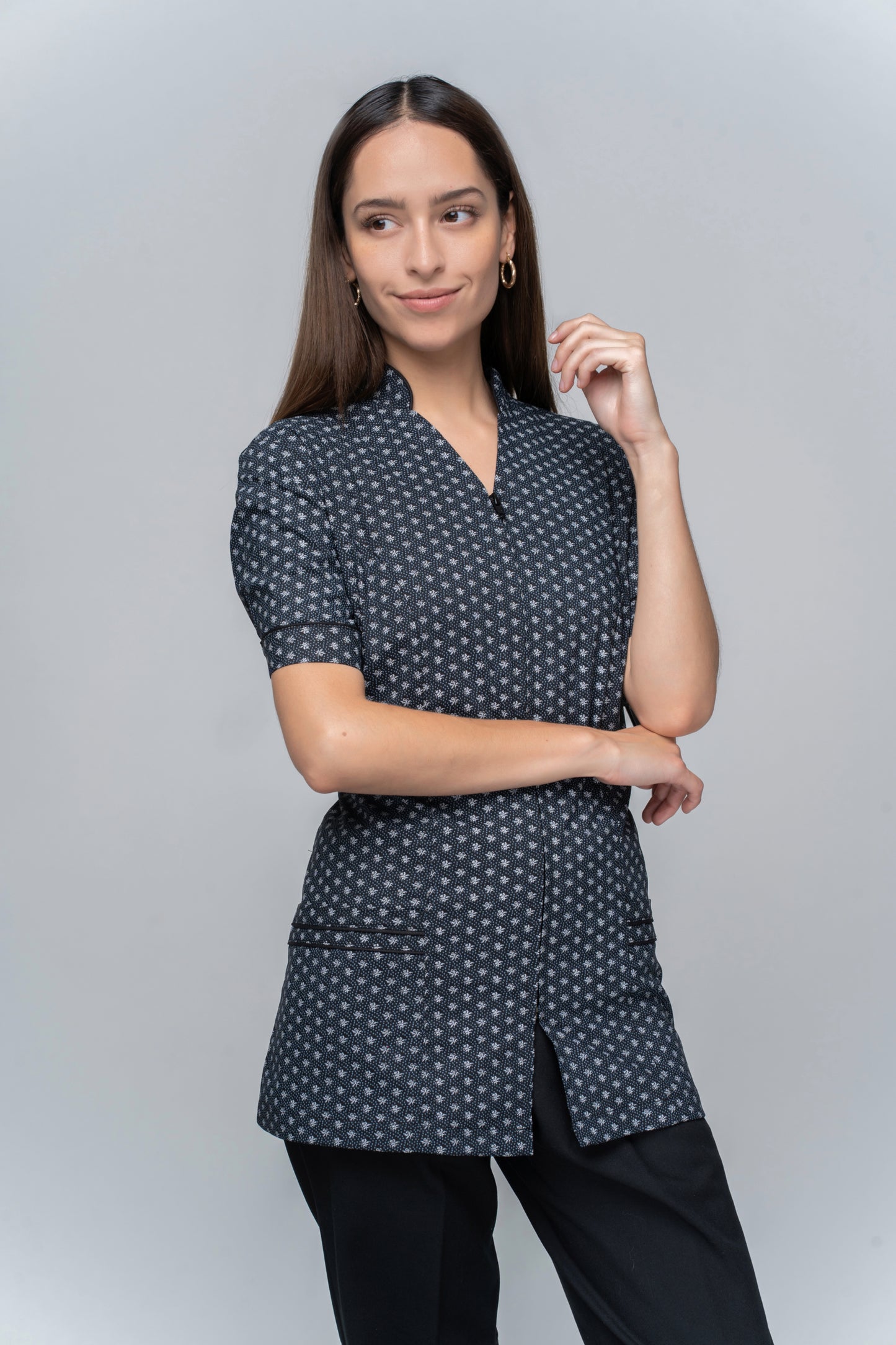 FILIPINA HEDRA NEGRA